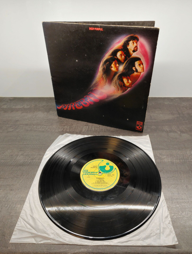 1. UK- "misprint" painos! Deep Purple - Fireball