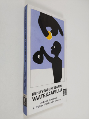 Juhani ym. Koponen : Kehitysapukeisarin vaatekaapilla