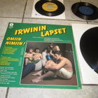 IRWININ LAPSET - OMIIN NIMIIN + 4 IRWIN GOODMAN SINGLEÄ - pikkukuva 2
