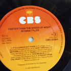 LP-LEVY: BONNIE TYLER : FASTER THAN THE SPEED OF NIGHT - pikkukuva 5