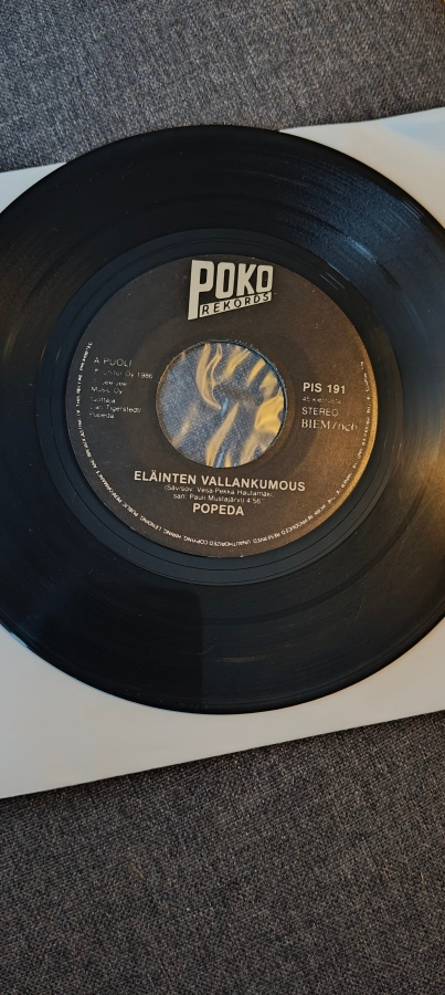 Popeda 7" Eläinten vallankumous/Omia ollaan