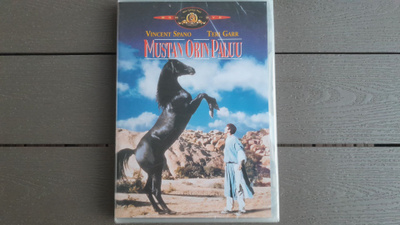 DVD: Mustan Orin Paluu (Vincent Spano, Teri Garr 1983) UUSI