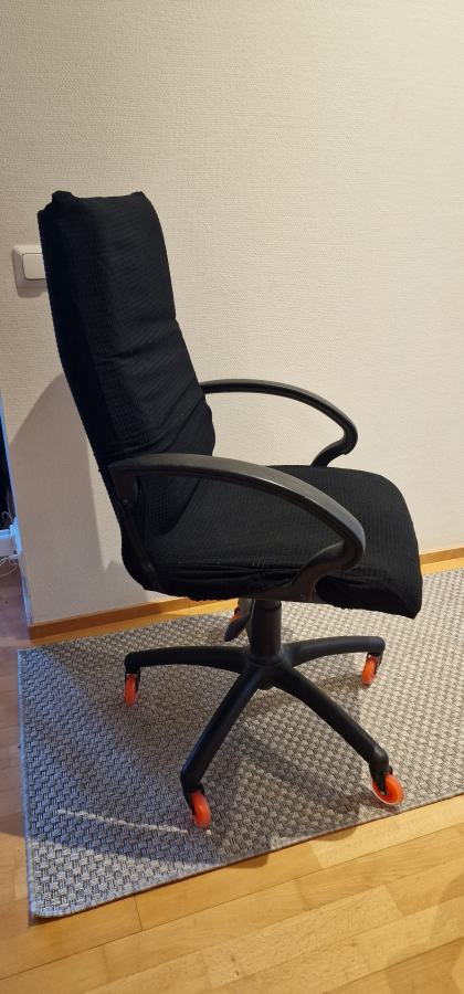 Toimistotuolin päällinen, musta