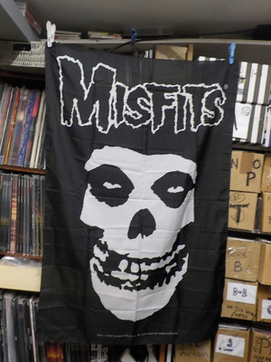 MISFITS PÄÄKALLO 2003 UUSI SEINÄLIPPU