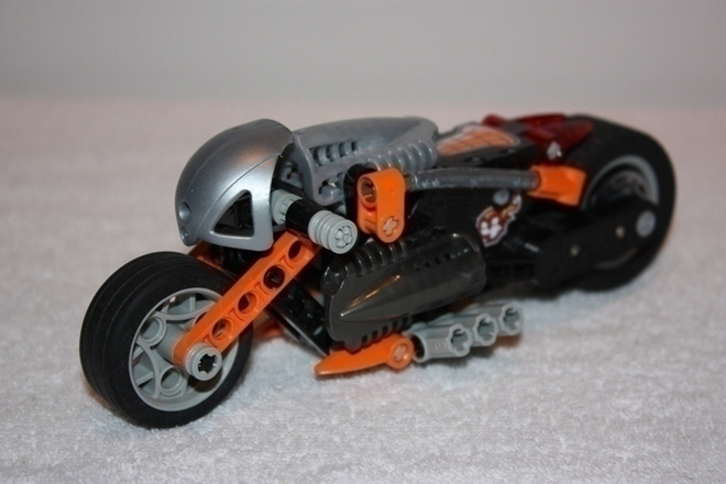 LEGO #8355 – Racers – H.O.T. Blaster Bike