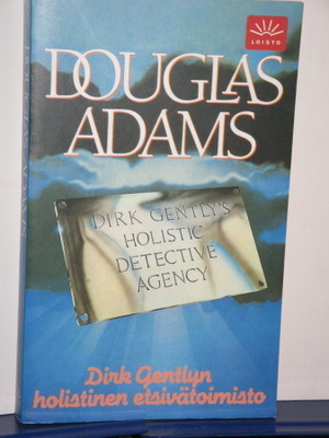 Douglas Adams : Dirk Gentlyn holistinen etsivätoimisto