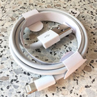 USB Lataus ja Tiedonsiirto Kaapeli iPhonelle - pikkukuva 1
