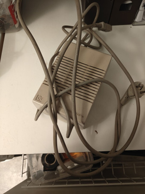 Commodore 128 virtalähde