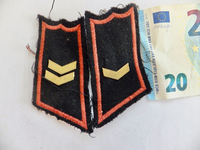 VANHAT Kauluslaatat