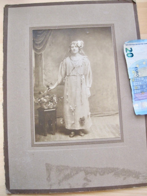 VANHA Valokuva + Nimmari Operetti Laulaja 1919 Suomalaiselle