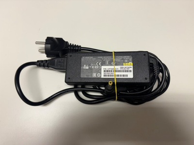Fujitsu 90W kannettavan laturi 19V (FMV-AC343B / A13-090P1A)