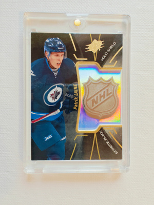 Patrik Laine - 16-17 SPx Extreme Black Holo Shield Rookie