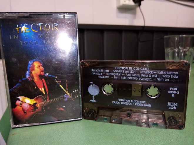 C-KASETTI HECTOR IN CONCERT 1966-1991 ( SIS POSTIKULU)