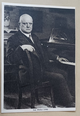 Säveltäjä Jean Sibelius pianon ääressä 1930, SPR-pk, ei p.