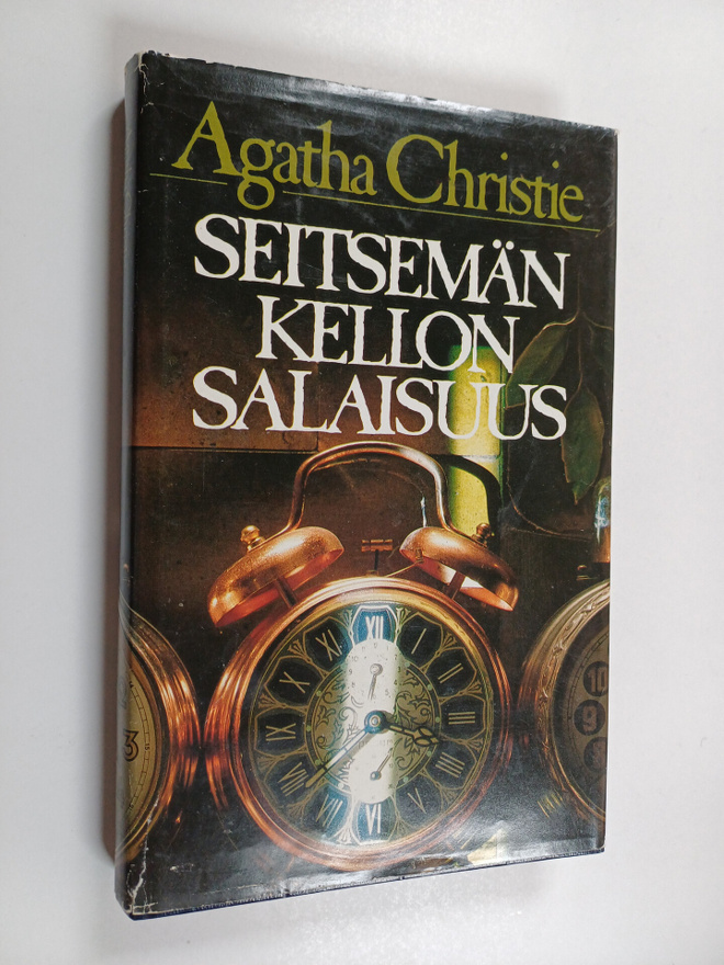 Agatha Christie : Seitsemän kellon salaisuus