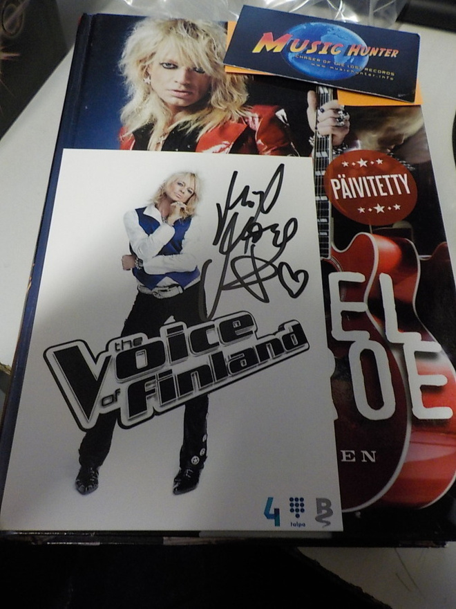 ARI VÄNTÄNEN - MICHAEL MONROE KIRJA + NIMMARI PROMOKORTTI