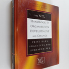 Brenda B. Jones : The NTL handbook of organization develo... - pikkukuva 1