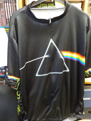 PINK FLOYD DARK SIDE OF THE MOON VETOKETJULLINEN PAITA
