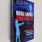 Hugh Laurie : Järein asein - pikkukuva 1