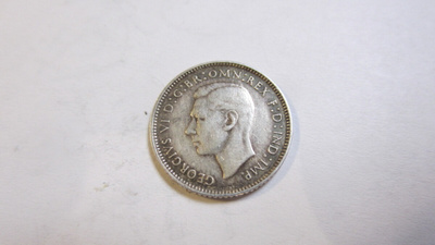 Six Pence Australia 1944