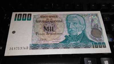 Argentiina 1000 Pesos UNC