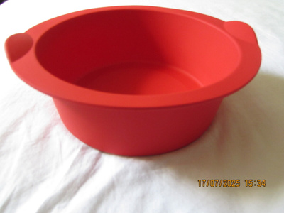 Tupperware Silikoni Pyöreä, punainen, uusi