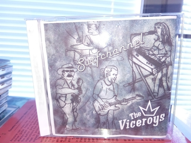 The Viceroys  : Surfchannel ( SIS POSTIKULU  )