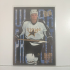 1994-95 Ultra - Ultra Prospects #2 Todd Harvey - pikkukuva 1