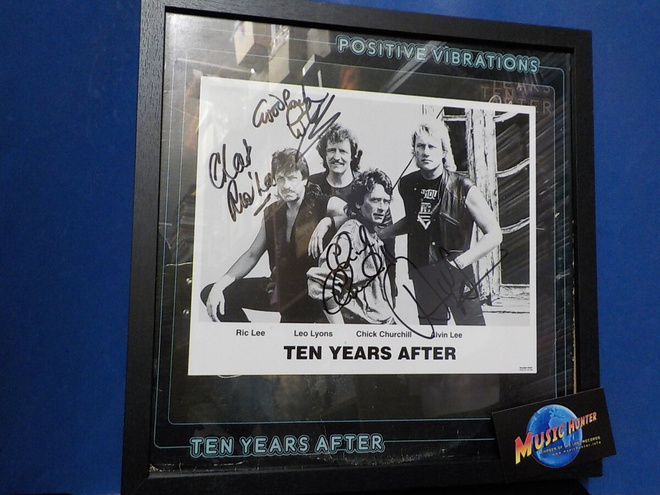TEN YEARS AFTER TAULU KOKO BÄNDIN NIMMAREILLA