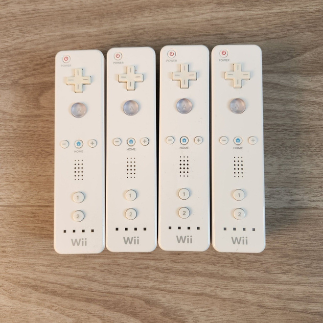 4kpl Nintendo Wii Ohjainta Alkuperäinen