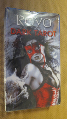 Royo: Dark Tarot -korttipakka (uusi)