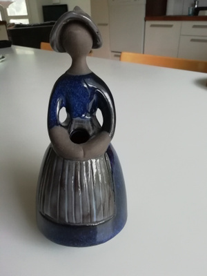 ELSI BOURELIUS KUKKAISTYTTÖ