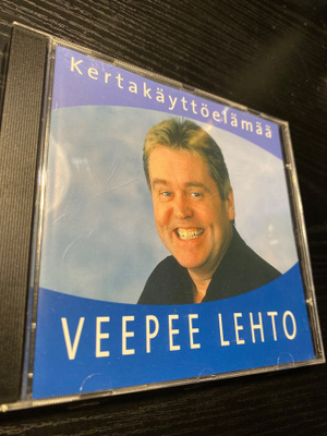 Veepee Lehto: Kertakäyttöelämää
