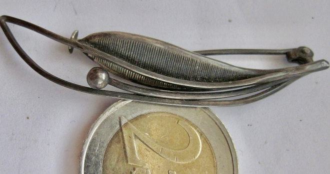 VANHA Koru Rintakoru Hopeaa Design Erik Granit 1958