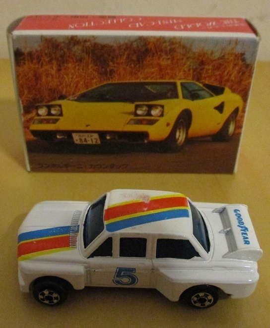 BMW 2002 Turbo Racing White 1969 Zylmex 1:64