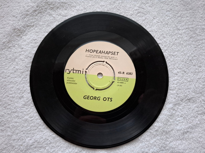 Georg Ots – Hopeahapset (Silver Threads Among The Gold)
