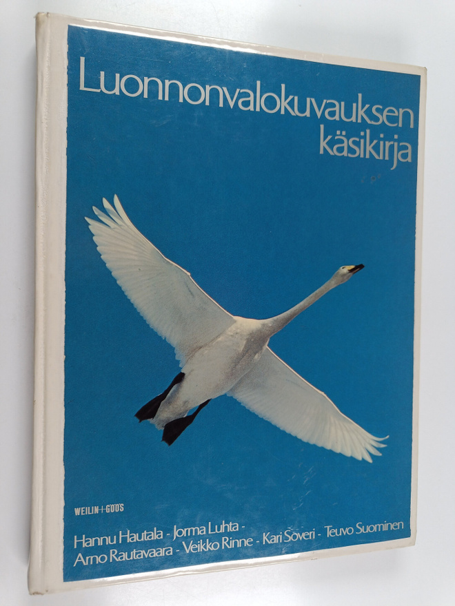 Hannu Hautala : Luonnonvalokuvauksen käsikirja