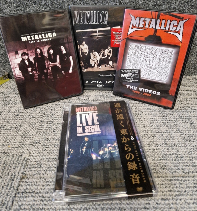 Metallica neljä dvd:tä huippukuntoisia