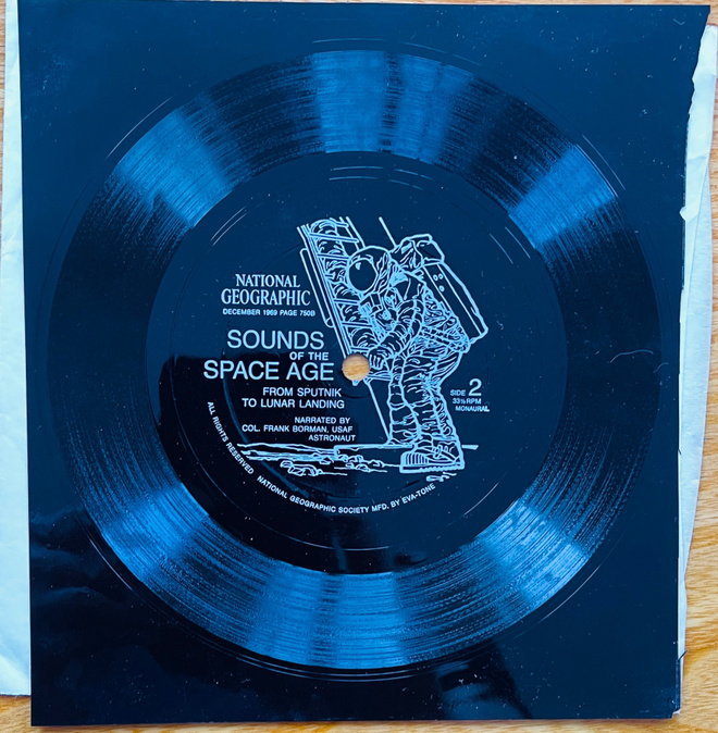 Vanha flexi-sinkku: Sounds Of The Space Age