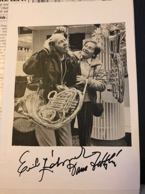 Emil Zatopek & Dana Zatopkova nimikirjoitukset paperilla