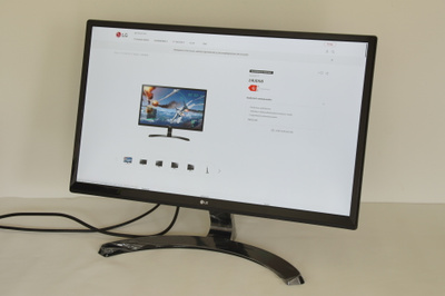 24" 4K UHD LG 24UD58 -näyttö