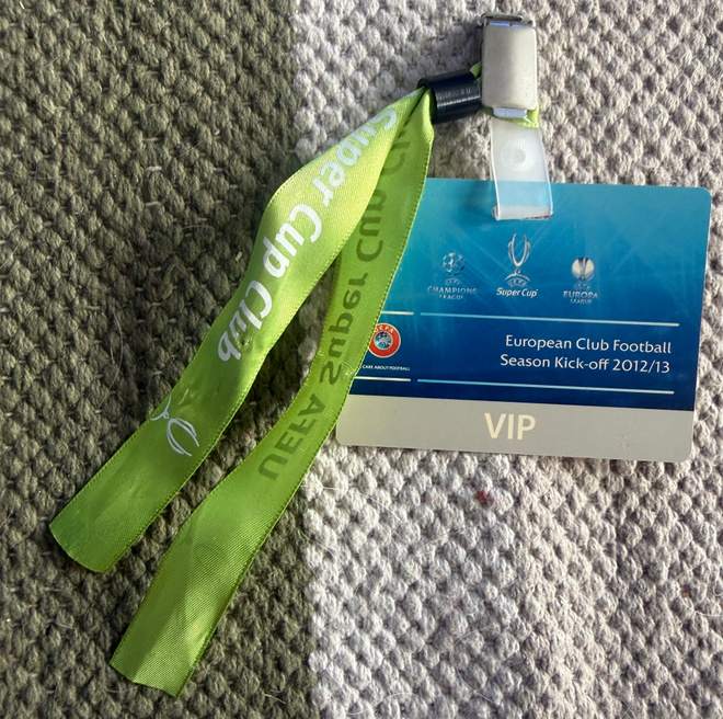 UEFA EUROPEAN CLUB FOOTBALL SEASON KICK-OFF 2012/13 BADGE