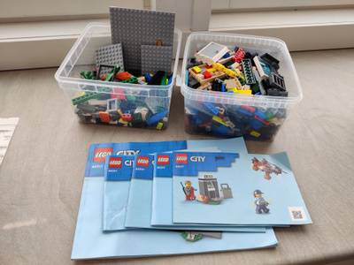 Lego City 60317 Poliisin takaa- ajo pankissa