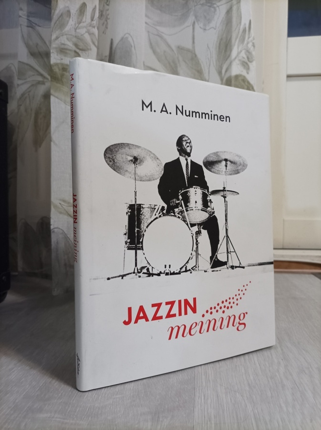 M. A. Numminen: Jazzin meining (Nummisen signeeraus)