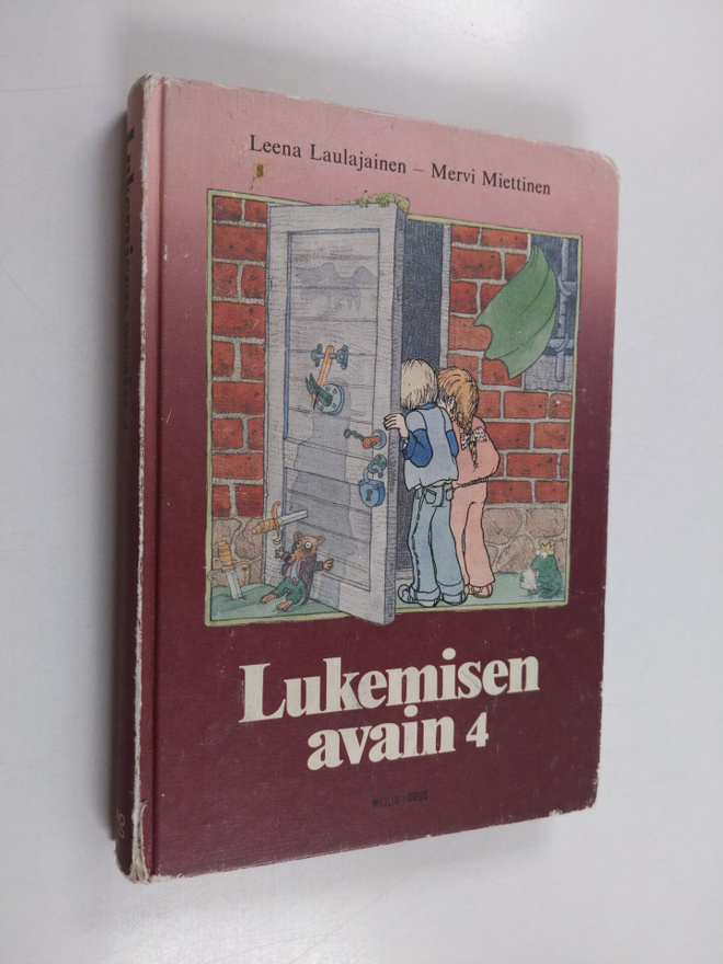 Leena ym. Laulajainen : Lukemisen avain 4