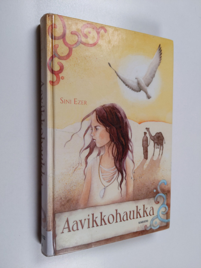 Sini Ezer : Aavikkohaukka
