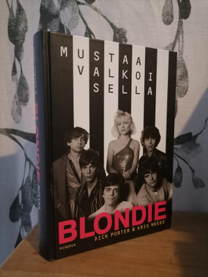 Blondie - Mustaa valkoisella - Porter & Needs - 1.p.Uusi
