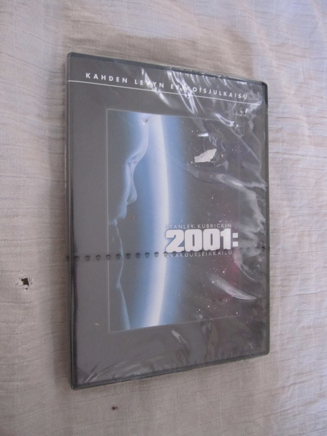 AVARUUSSEIKKAILU 2001 - stanley kubrick ; AVAAMATON 2 DVD