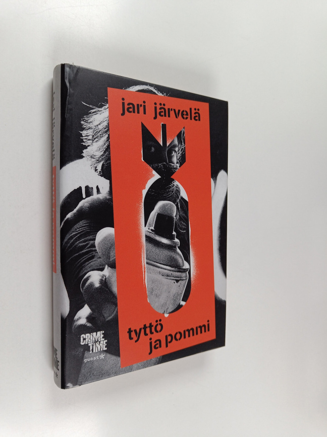 Jari Järvelä : Tyttö ja pommi