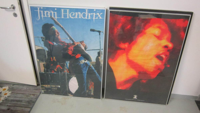 4 x Hendrix 71x101 kehystettyjä kangas/nailon juliste,nouto